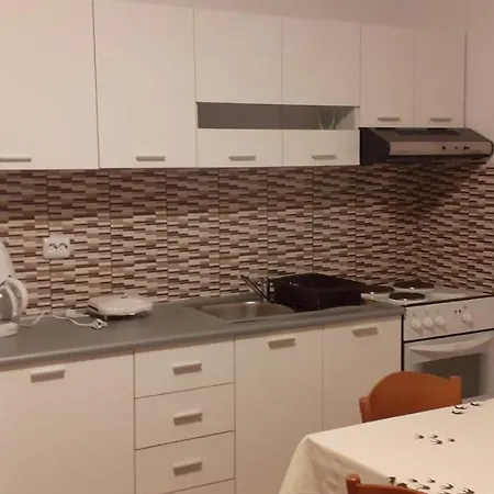 Kelk Apartman Loznati