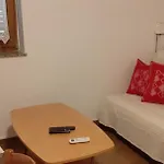 Lägenhet Kelk